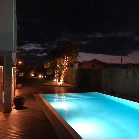 Elvira Villa *